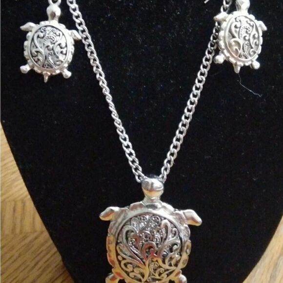 Turtle jewelery set  - Picture 1 of 1